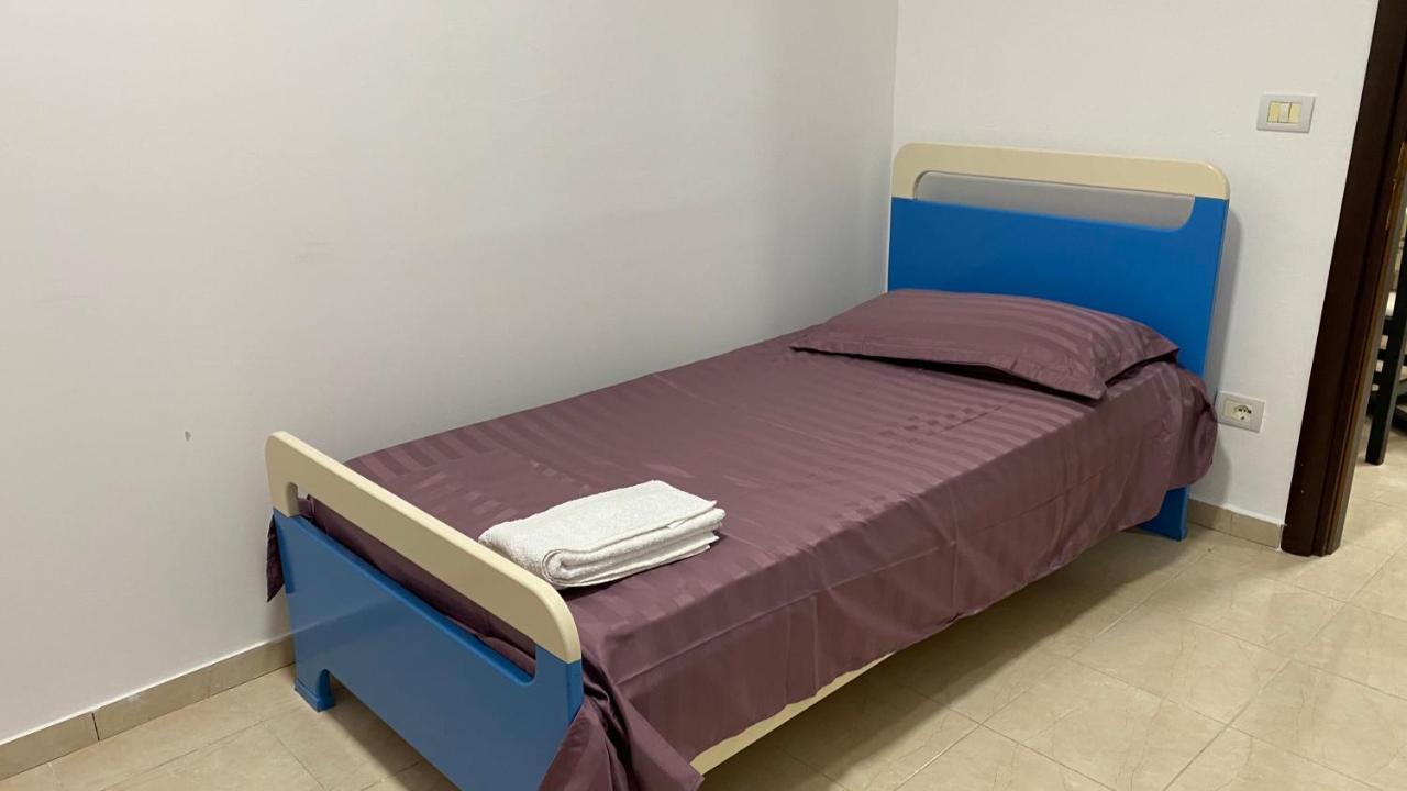 Anna'S Apartament Lushnjë Zewnętrze zdjęcie