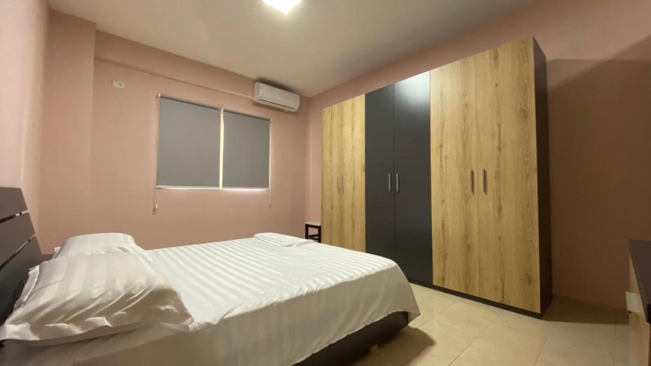 Anna'S Apartament Lushnjë Zewnętrze zdjęcie